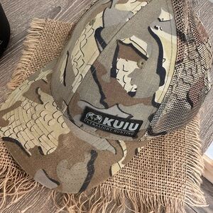 KUIU Multicolor Camo Ultralight Cap